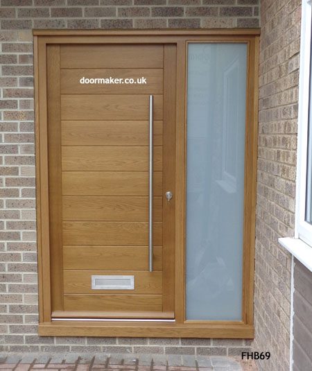 oak contemporary door and frame sidelight